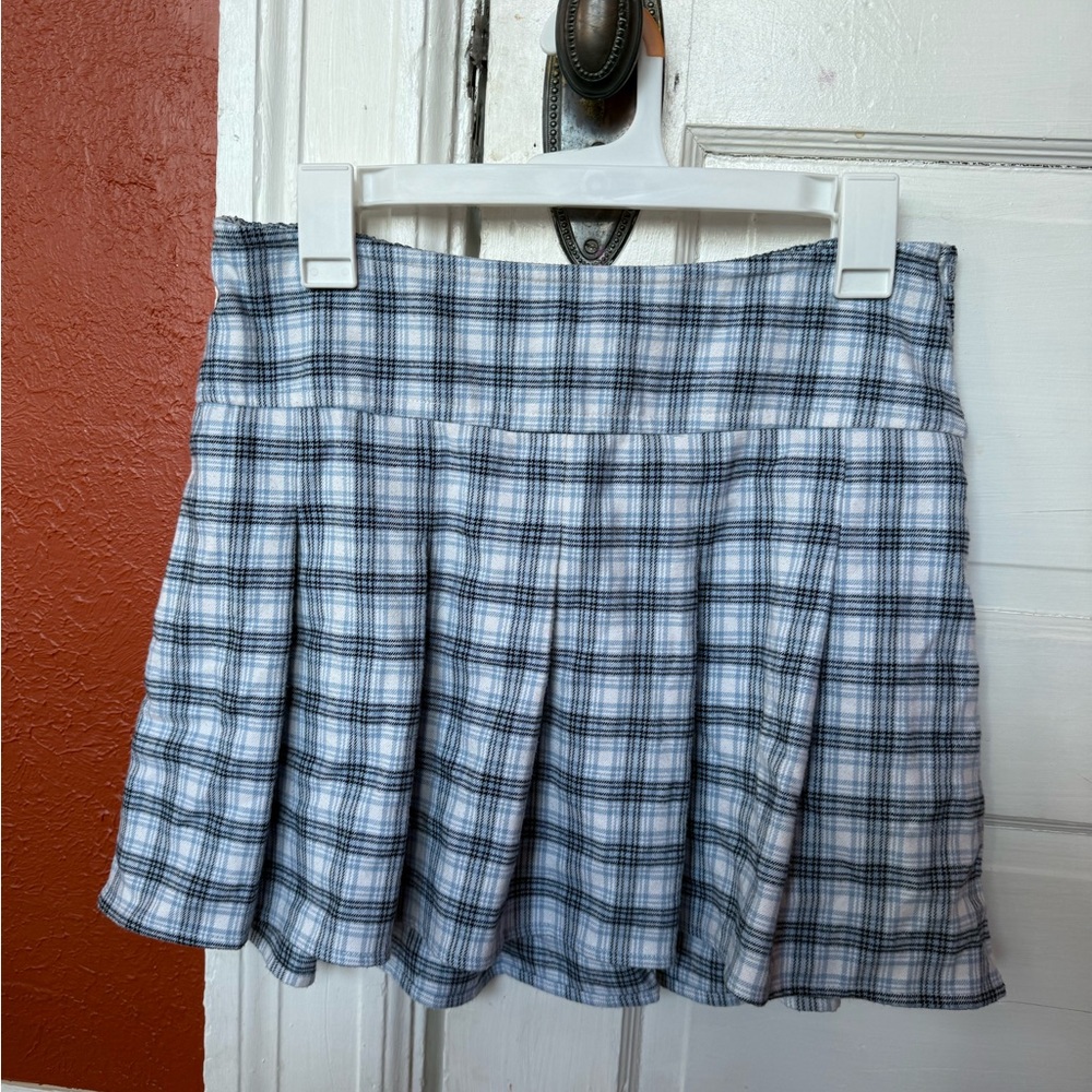 Hollister Blue and White Plaid Pleated Mini Skirt